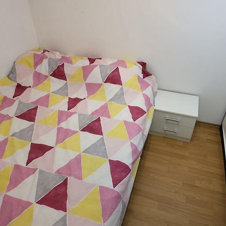 Stan Na Dan Prnjavor, Gajba U Centru 아파트 외부 사진